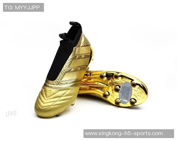 内维尔揭秘小贝与阿迪合作背后的故事及猎鹰球鞋的缘起